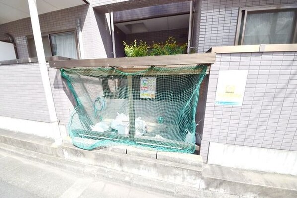 シャンドール青戸の物件内観写真